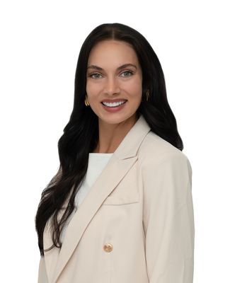 Portrait of Ashley Dumas, REALTOR®.
