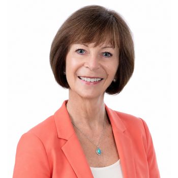 Portrait of Caroline Southwell, REALTOR®.